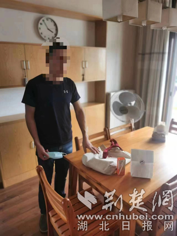 震惊！19岁男子入室行凶后淡定点外卖，事件深度解析