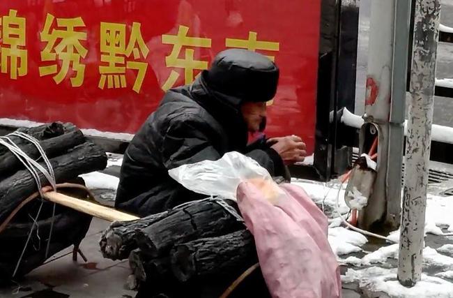 两老人送孙子上学遭遇车祸身亡，悲剧背后的社会反思