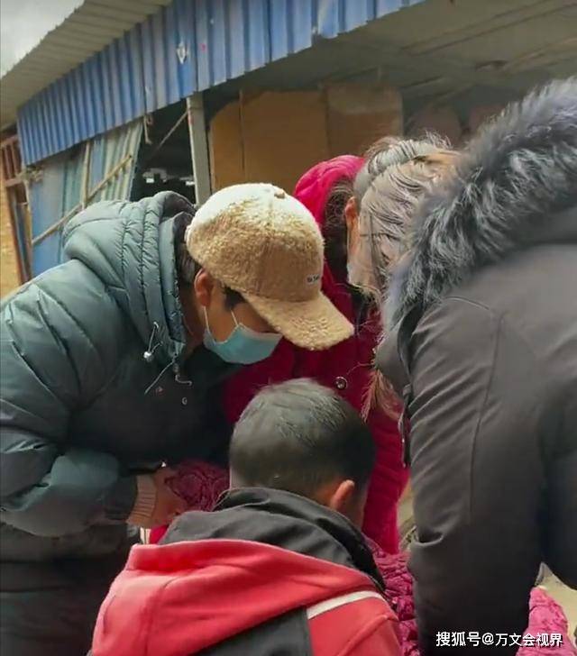 两老人送孙子上学遭遇车祸身亡，悲剧背后的社会反思