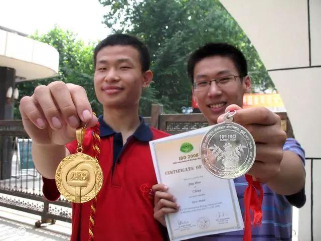 韦东奕18岁接受采访，数学天才的青春风采