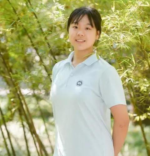 高考结束，女生决定放飞自我，绿色染发背后的故事