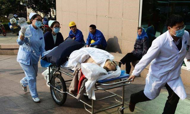 关于高考生在爆燃事故中遇难传闻的不实真相