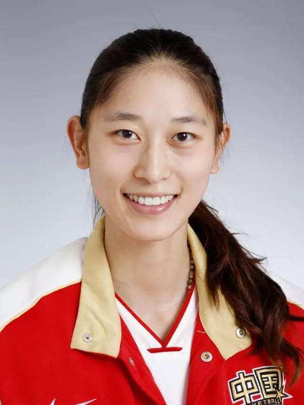 中国女篮，迎战日本，热血对决，期待荣光