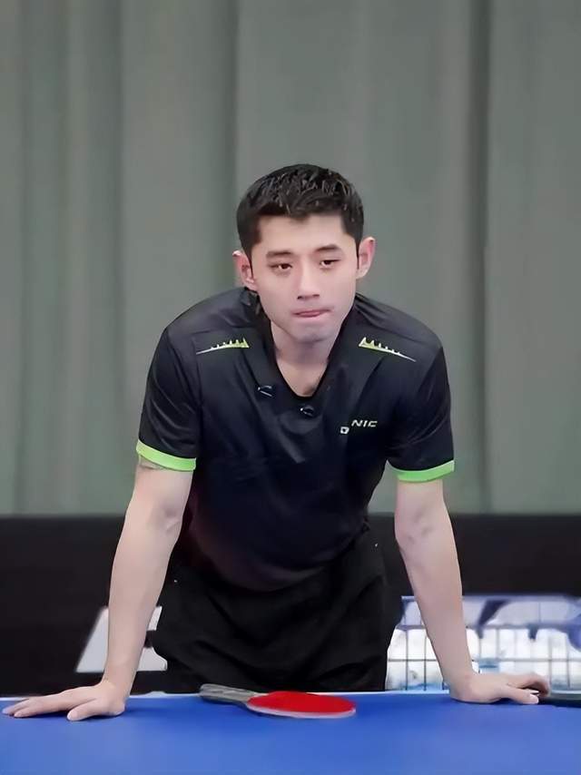 当张继科遇到两位日本选手，热血赛场上的碰撞与对决