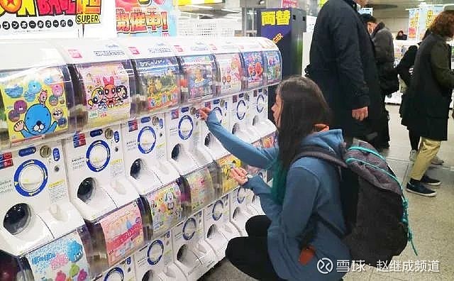 揭秘00后炒盲盒日入过万现象，盲盒热潮背后的故事