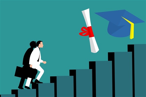 养小孩到大学毕业大概要多少钱，深度解析教育成本