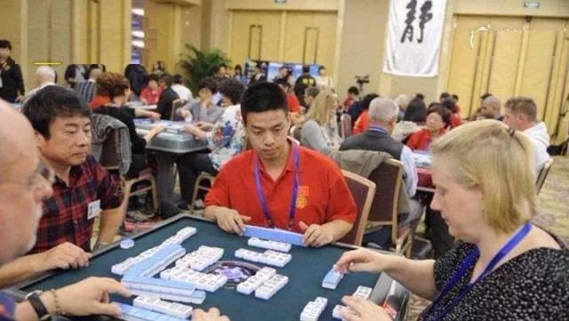 麻将赛冠军队，北大清华精英齐聚一堂
