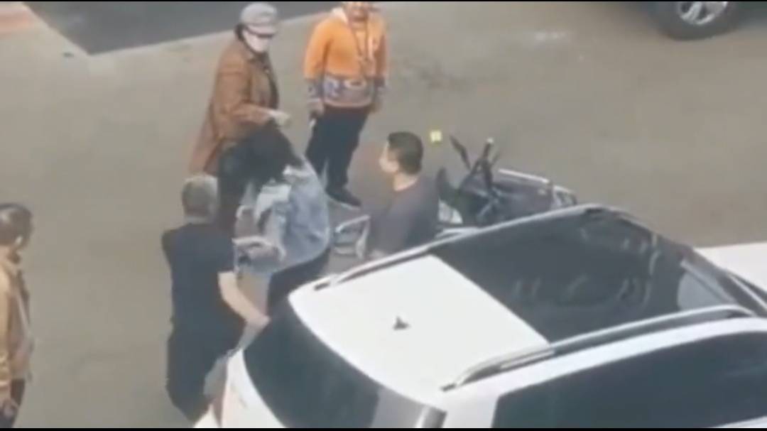 男子殴打小车车主事件深度解析
