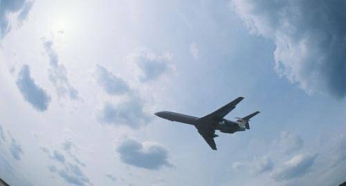 坐飞机人没到是不是不起飞？解析航空出行的相关疑问