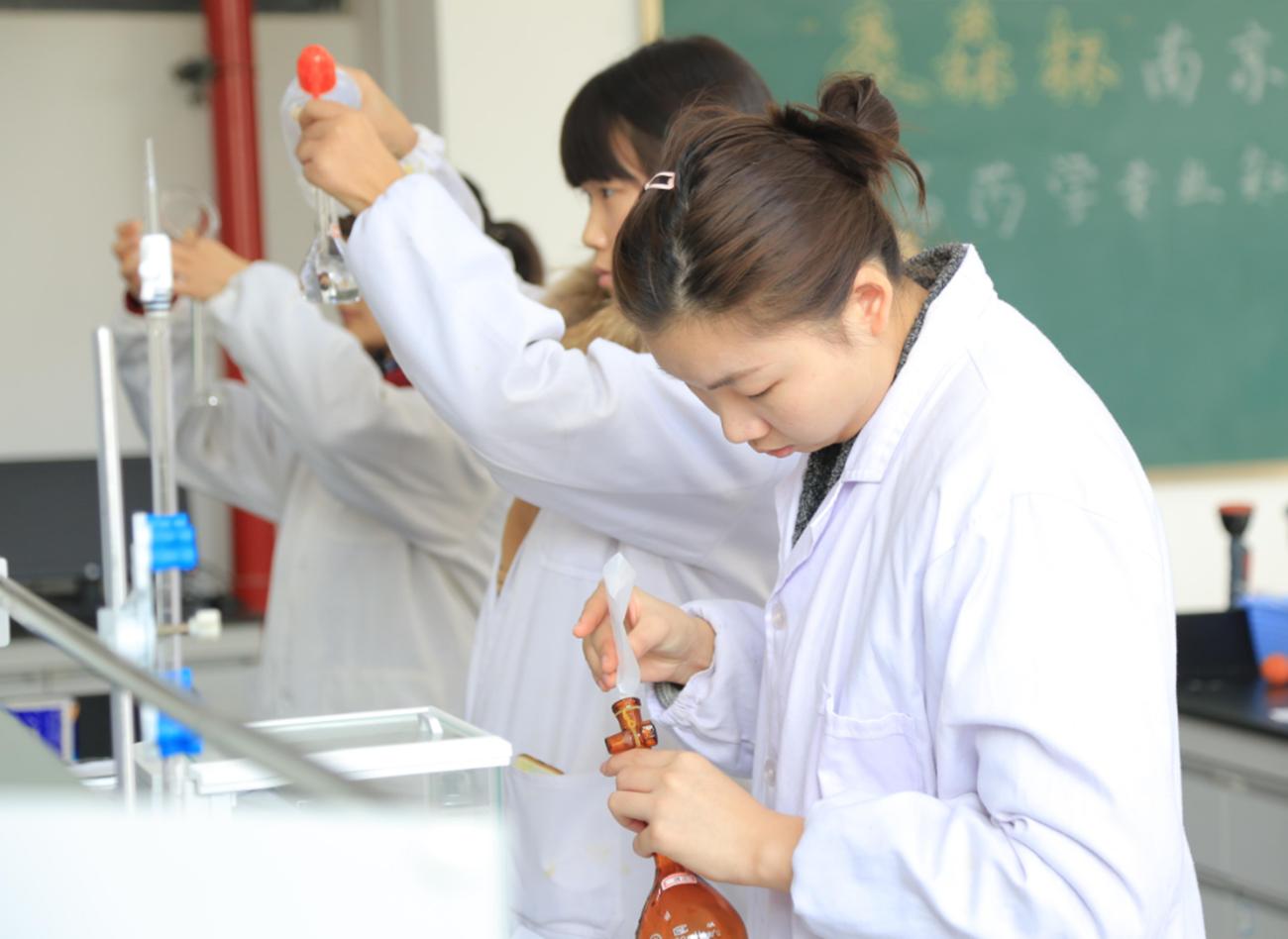 委员建议破除第一学历门槛歧视，推动教育公平与社会进步