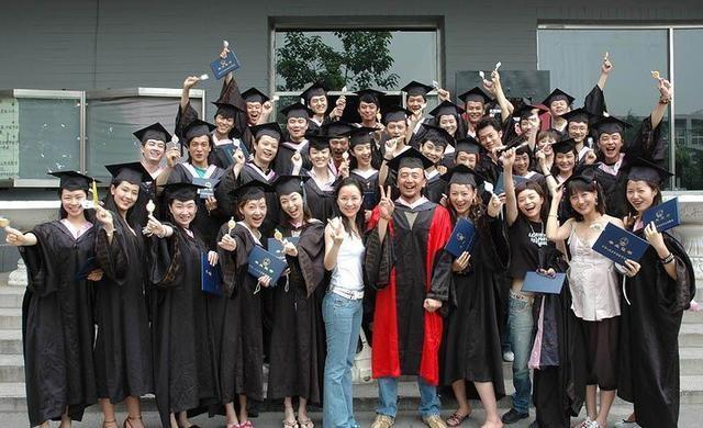 北大毕业当六年演员，一位跨界者的奋斗之路