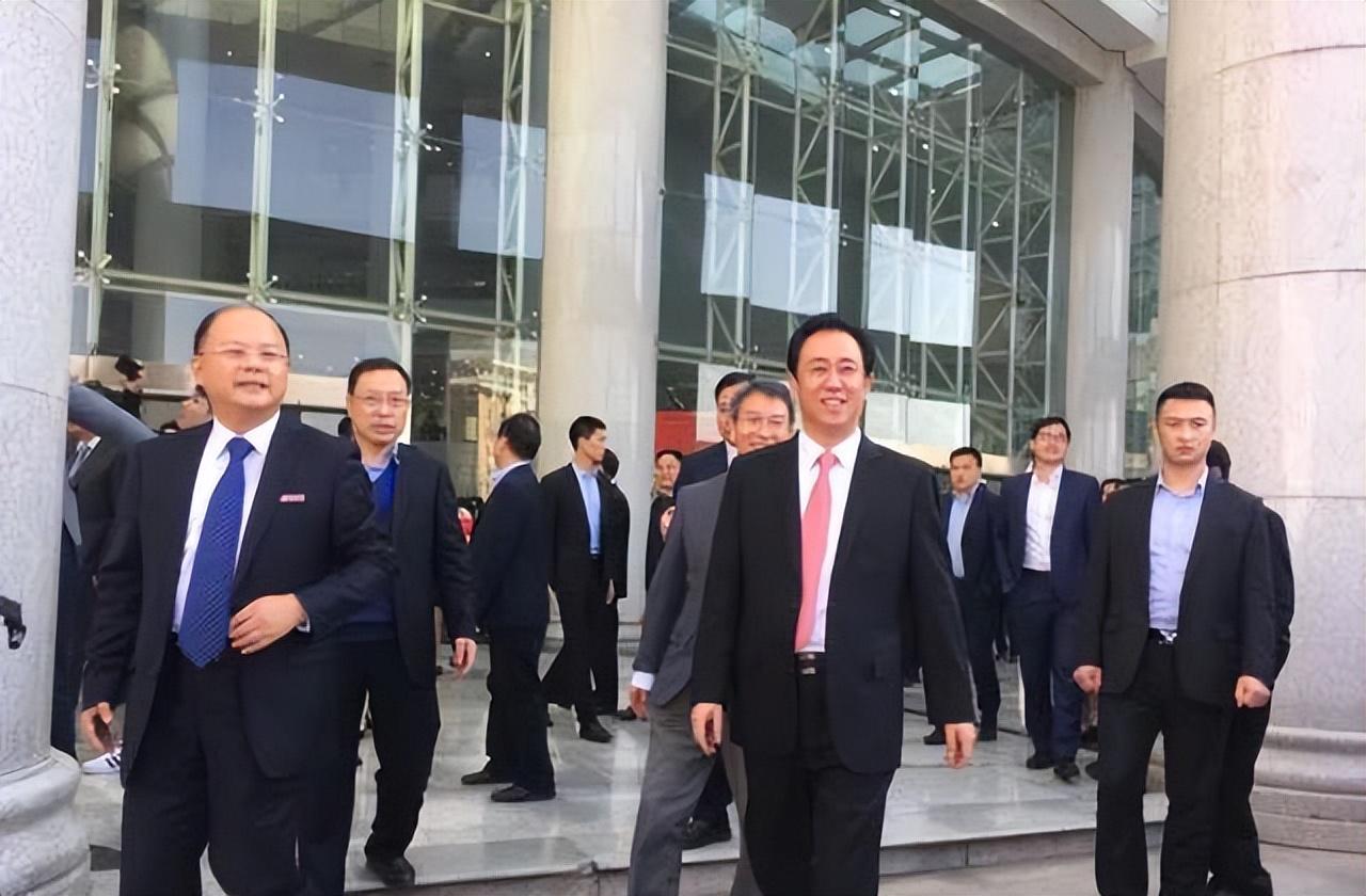 许家印前妻丁玉梅两项申请被拒背后的故事