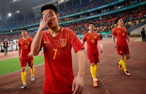 直播，范志毅谈国足——深度解析中国足球现状与发展方向
