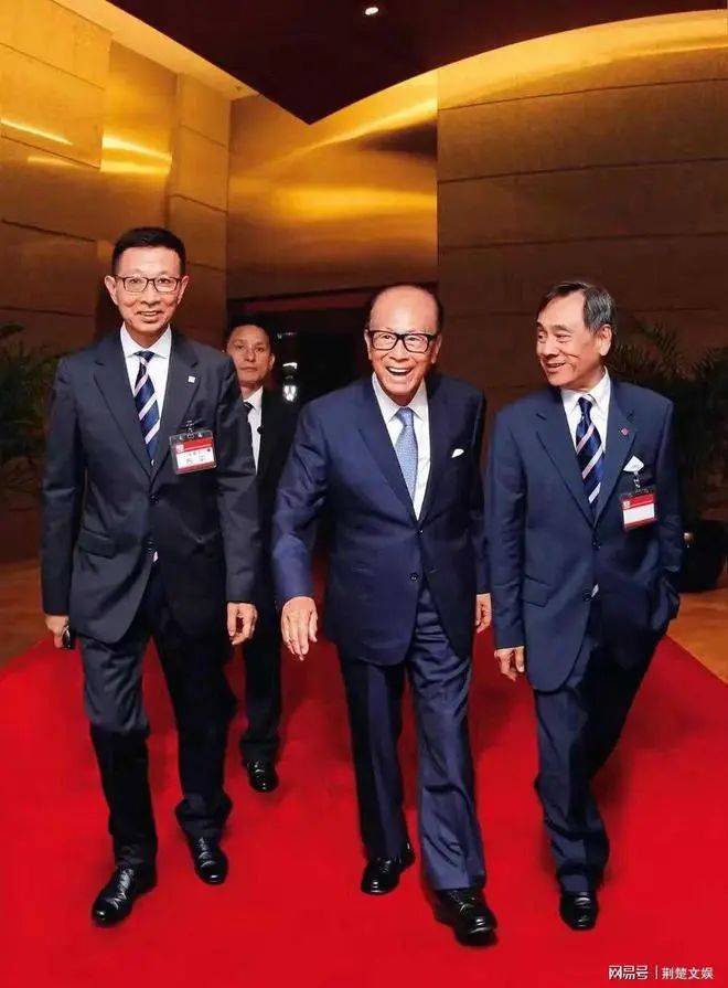 商务部专家热议，李嘉诚在商不言商？