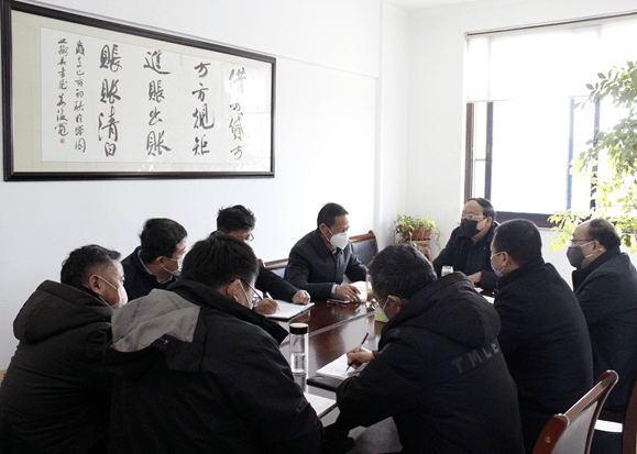 河南财政局领导班子成员及其卓越贡献