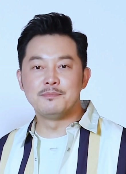 沙溢，昔日风采不再，胖出新高度引人热议
