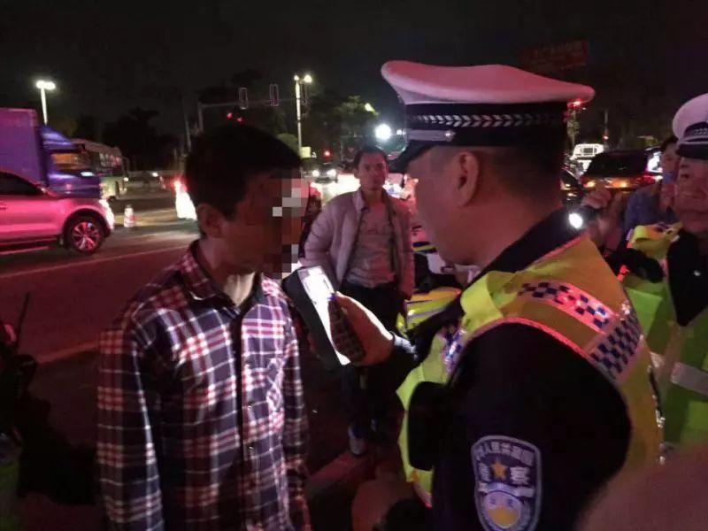 赚70万后司机给妻子转200，自责太少——现代社会的金钱观念与情感表达