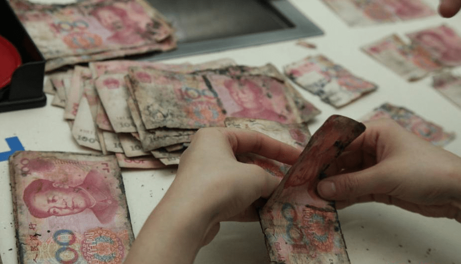 钱发霉了还能存吗？揭秘货币保存之道