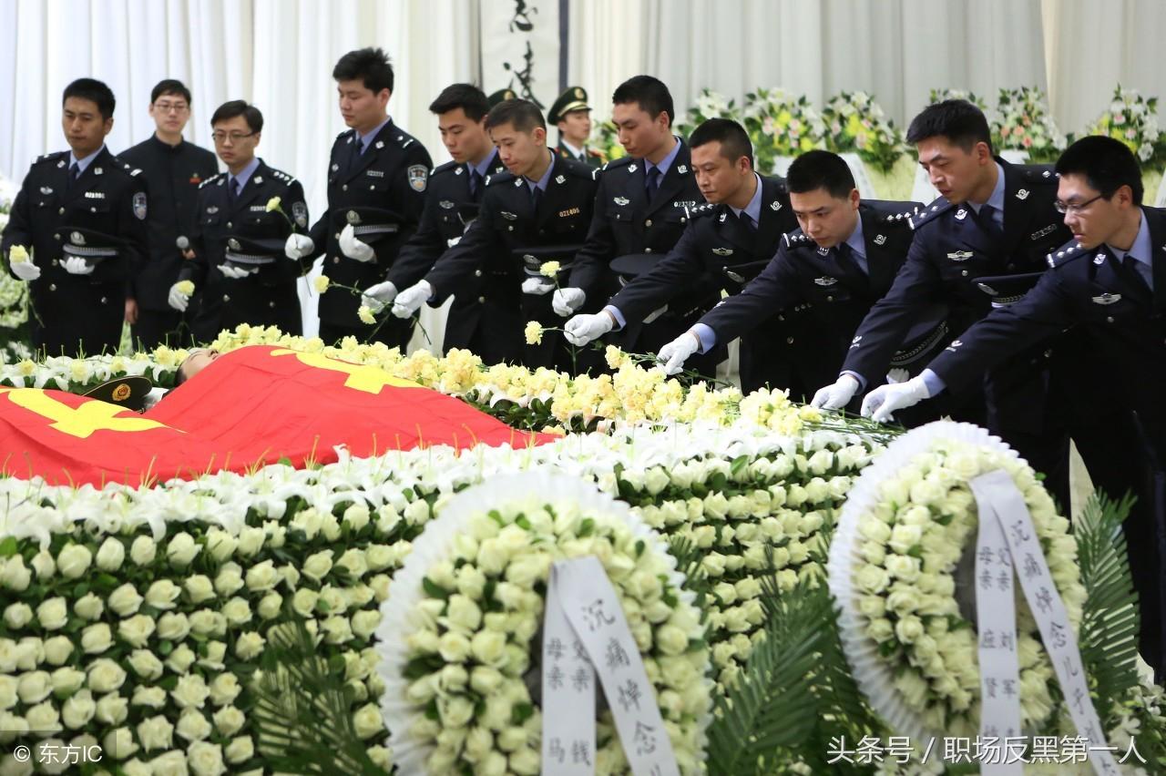 一小区两名孩子坠楼身亡，悲剧背后的警醒与思考