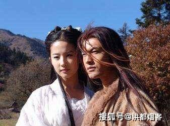 两代小龙女同时现身西湖，时光流转，女神依旧