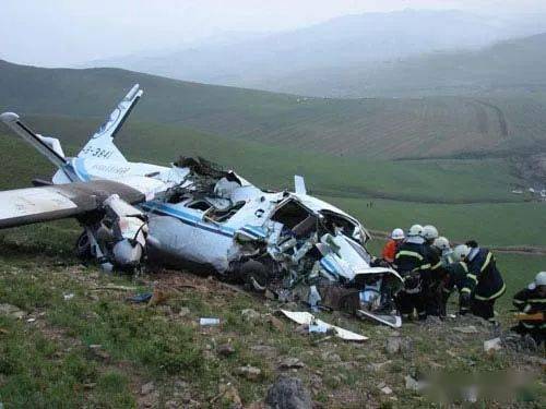 美国又一小飞机坠毁，悲剧再次敲响航空安全警钟