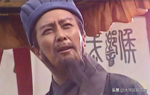 狗狗送完婚礼戒指荣耀返场，萌翻全场！