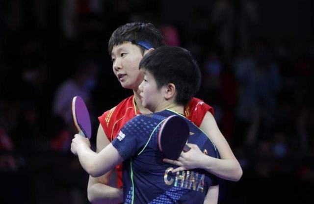 孙颖莎逆袭战胜王曼昱，勇闯女单决赛