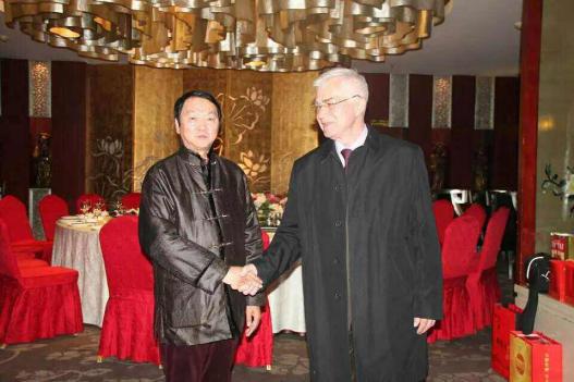 乌克兰召见中国大使背后的故事