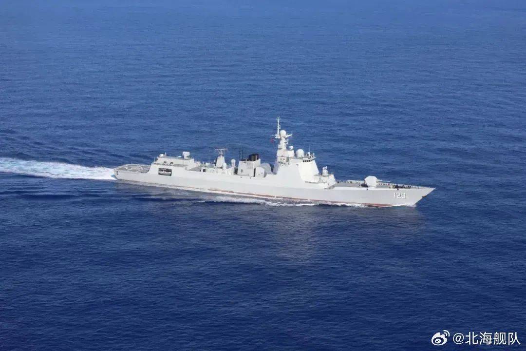 震撼！一次目睹30多艘海军现役舰艇的雄姿