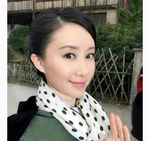 孙坚西装照，时尚魅力的完美诠释