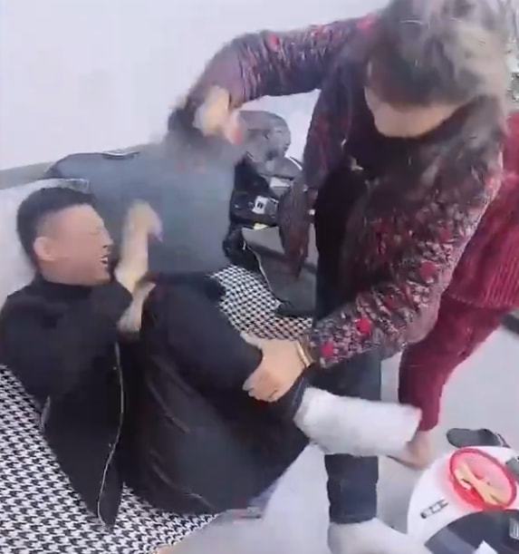 男子遭遇暴打事件，深度分析与反思