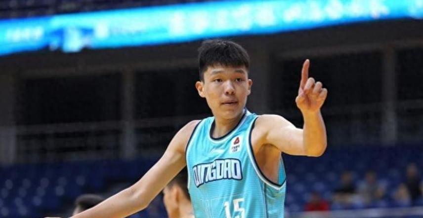 青岛俱乐部全力支持杨瀚森参加NBA选秀，新星崛起！