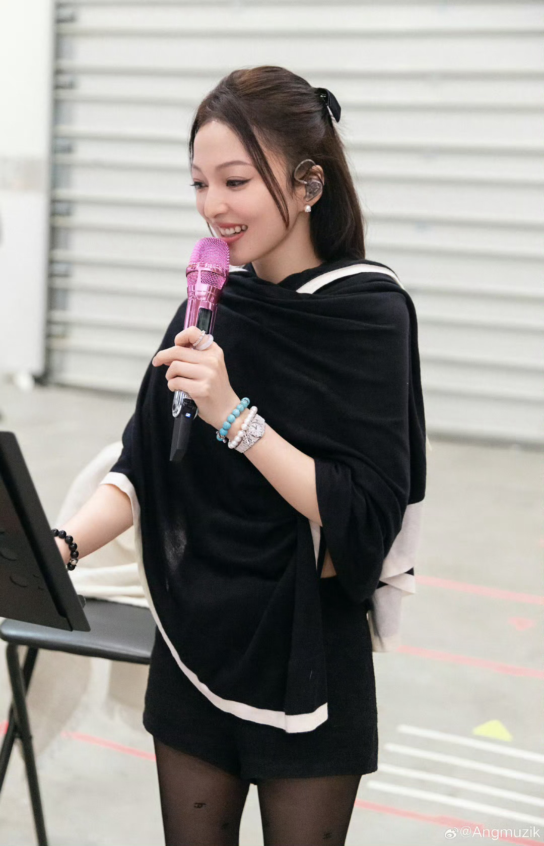 谁说张韶涵裙子像炸蛋的？了解真相，为优雅女神正名