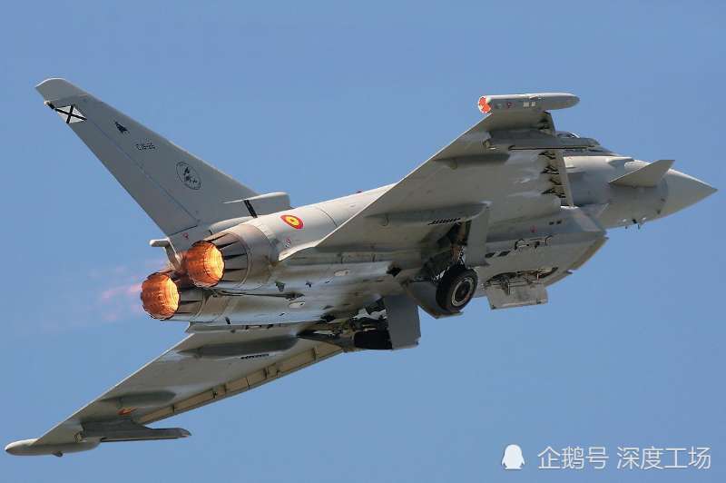 大V热议，巴军歼-10C与印军阵风战机对峙