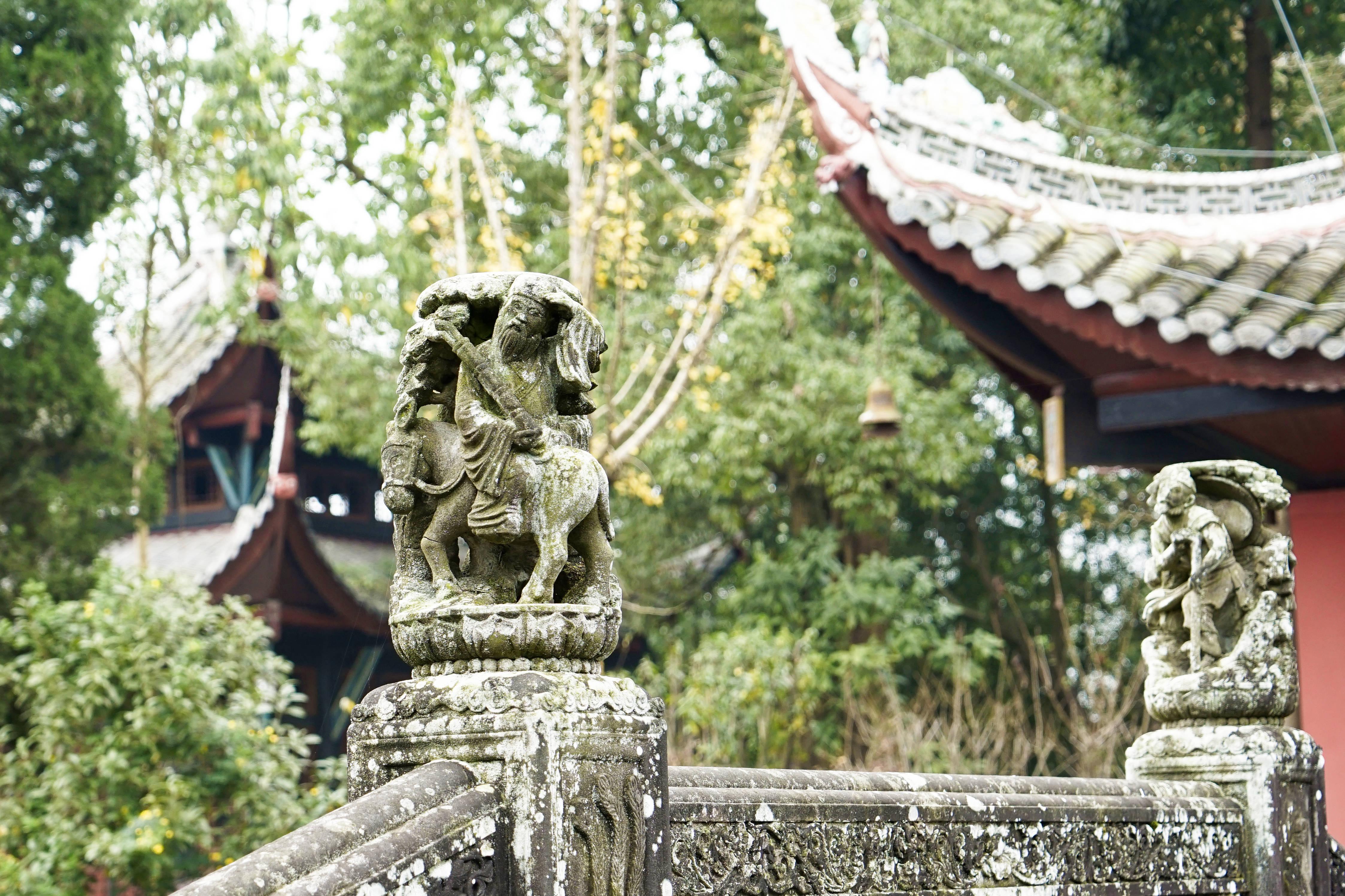 全世界游客都来重庆了