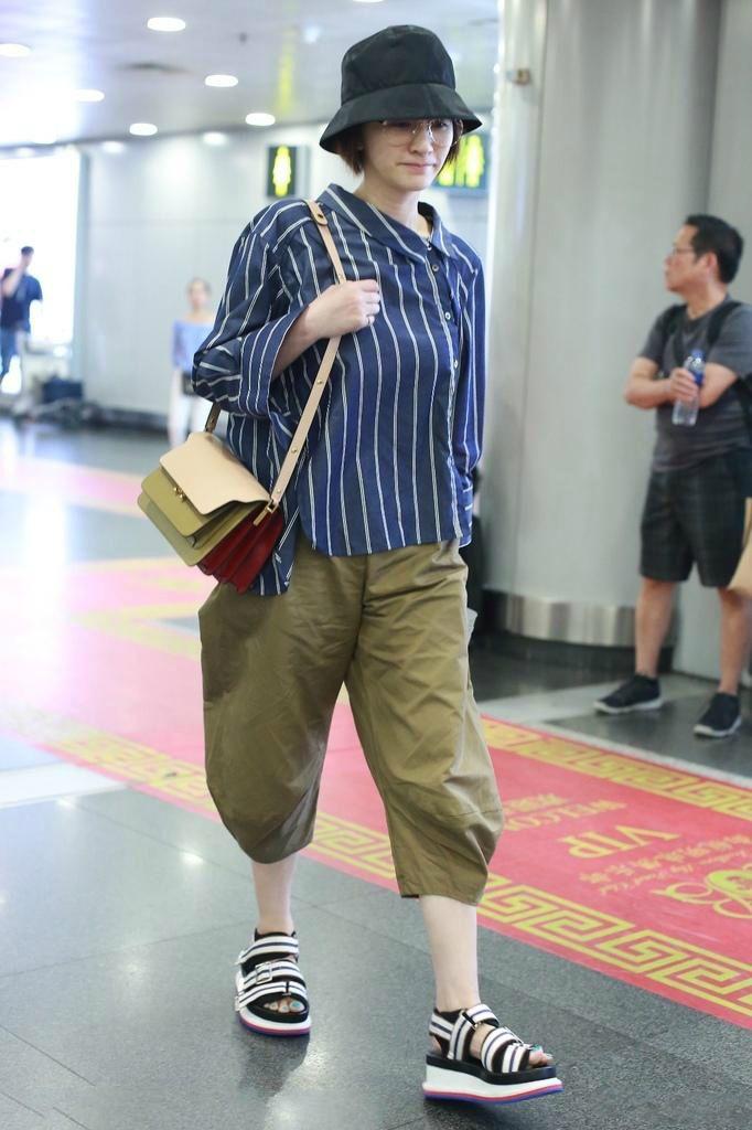 美国最帅乞丐走红毯的独特魅力与现象解读