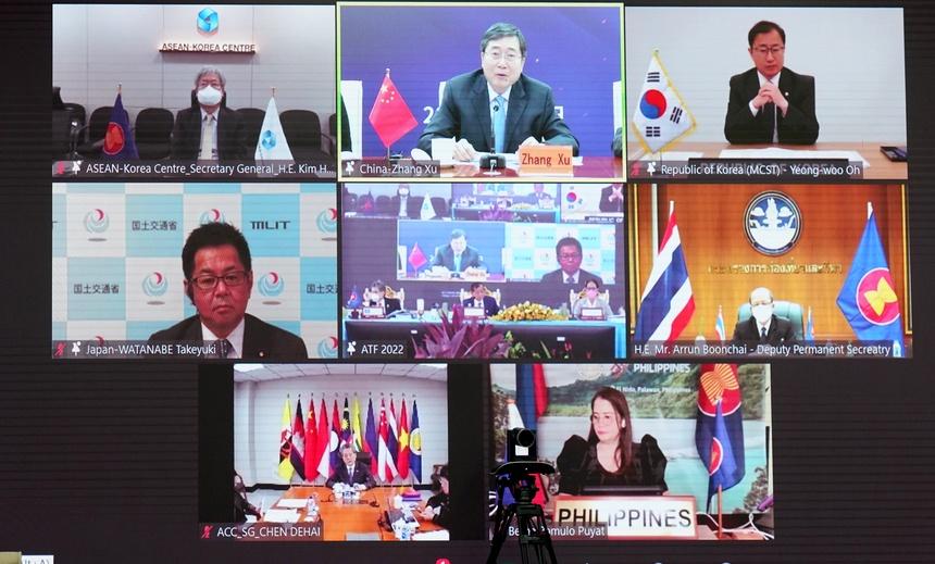 东盟十国与中日韩联合声明剑指美国，区域合作的深度与广度