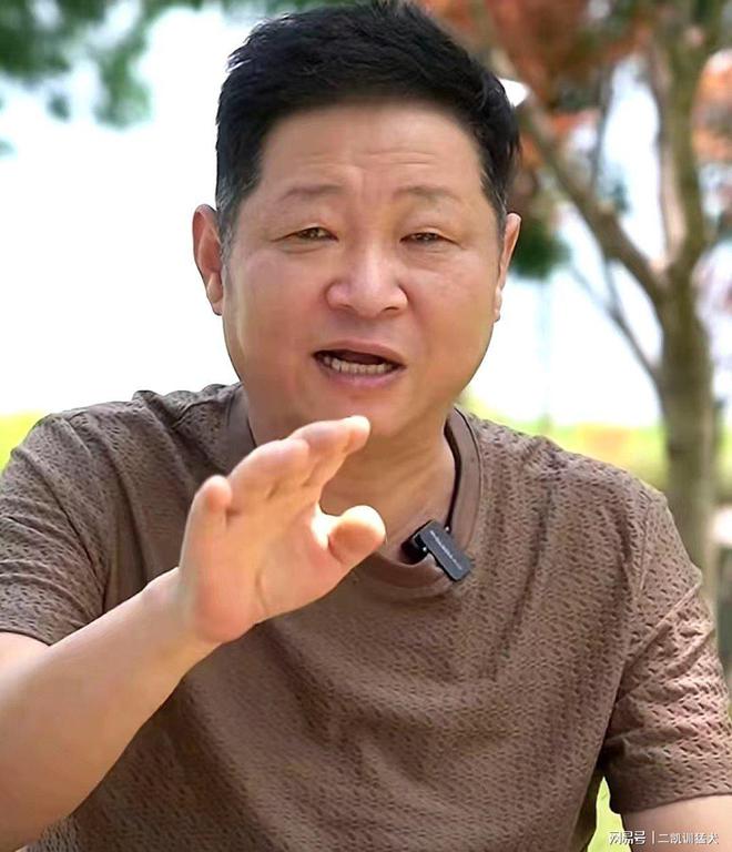 赵亮为胖都来开业祝福视频道歉，诚意满满，赢得网友点赞