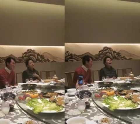 71岁成龙与友人聚餐，岁月不败的友情与热血精神