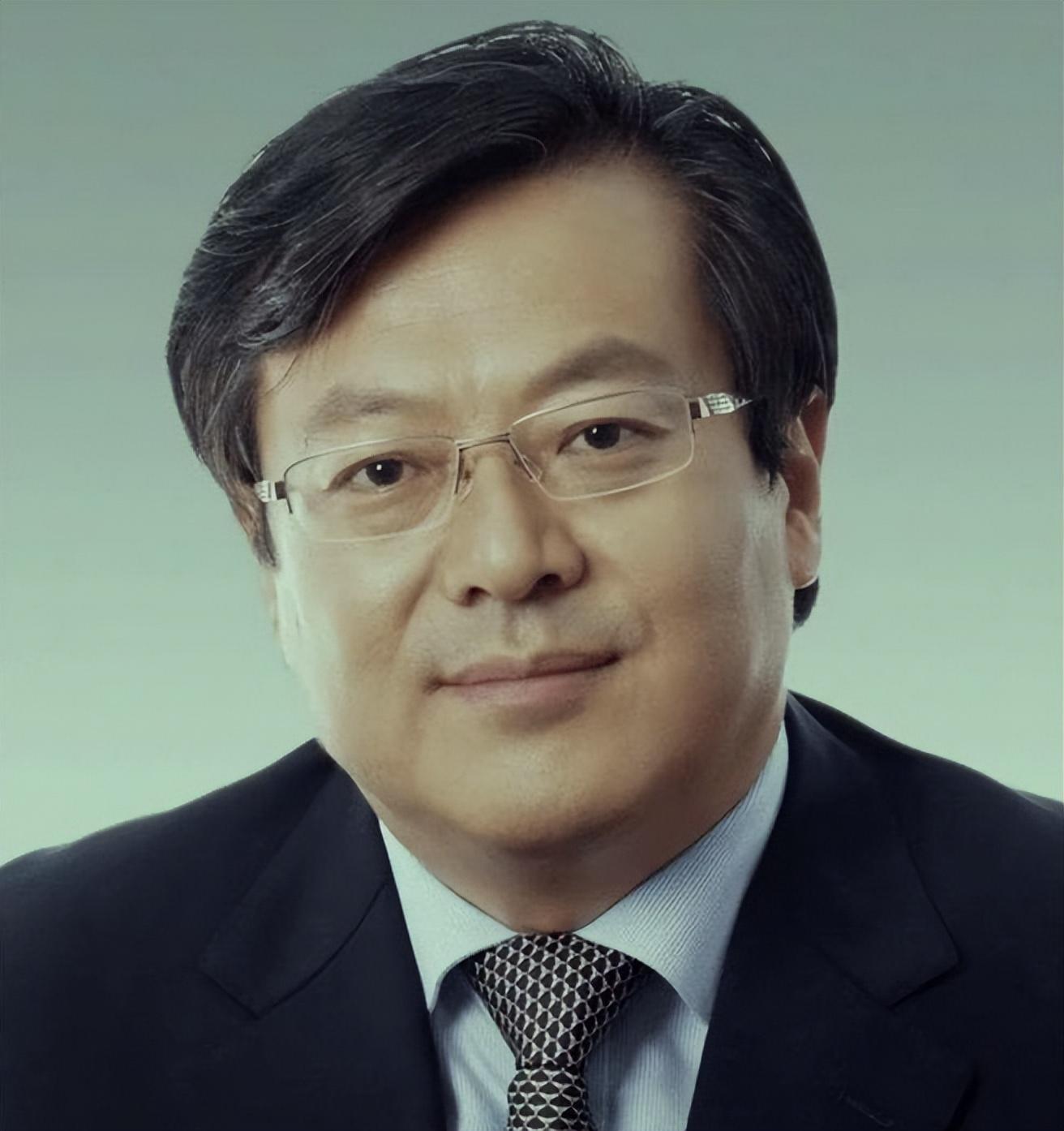 王晋年简介，走进他的世界