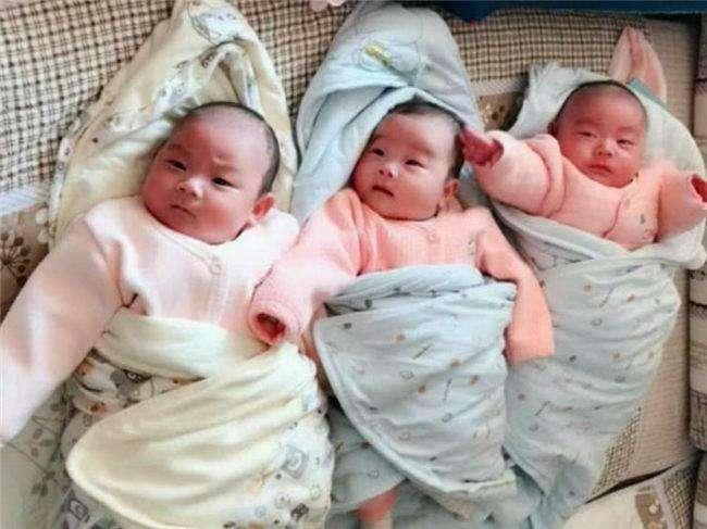 双胞胎宝妈又生三胞胎，奶粉消耗惊人，两天一桶的挑战