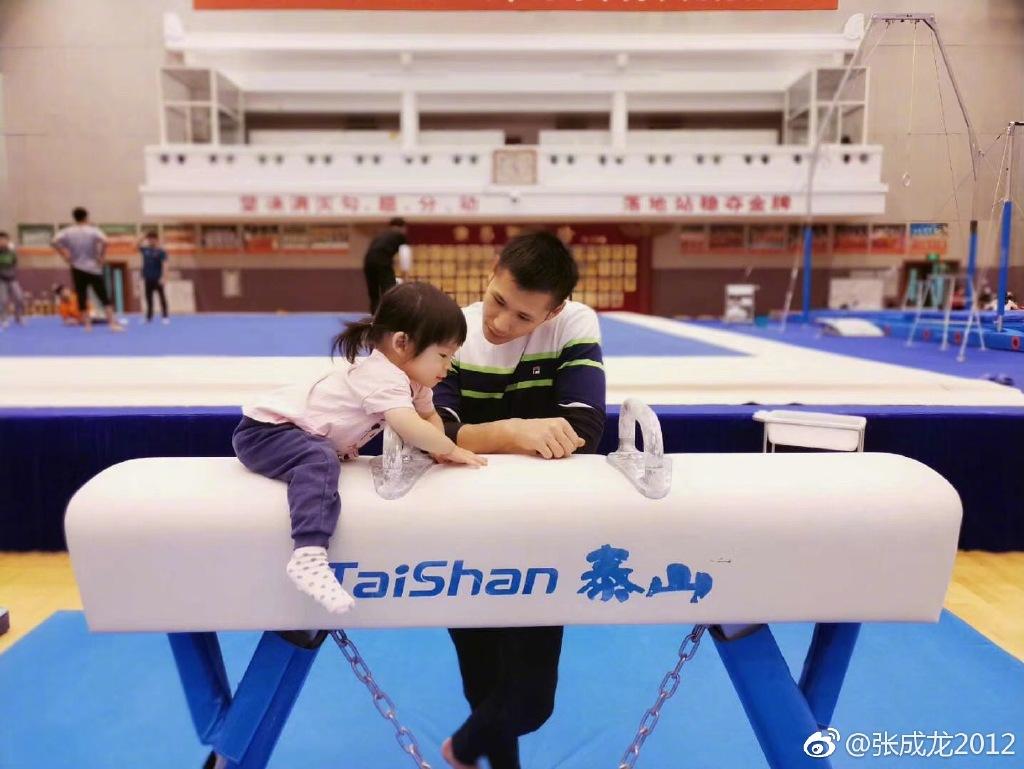 小米YU7天际屏，炫技还是实用？