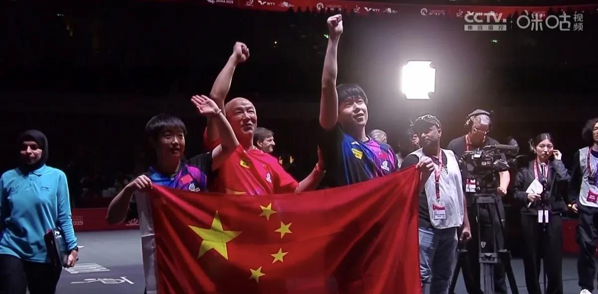 世乒赛首金今晚产生，热血燃烧的瞬间，见证荣耀的一刻