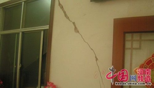 地标爆破引发民房裂缝，如何面对这一挑战？