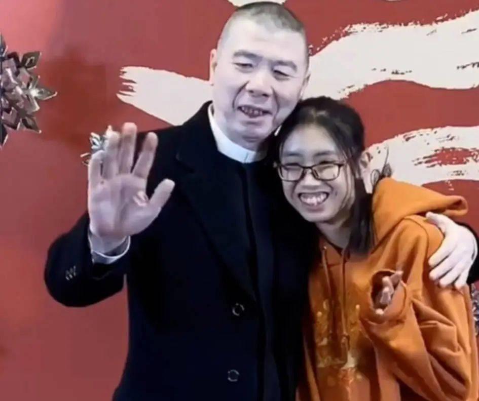 冯小刚养女高中毕业，一个值得纪念的时刻