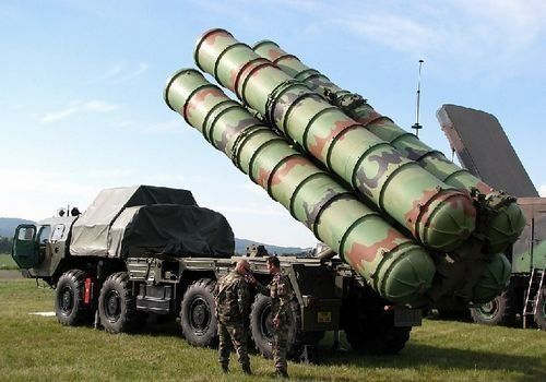 伊朗大量导弹突破防空系统坠地，深度解析事件背后真相