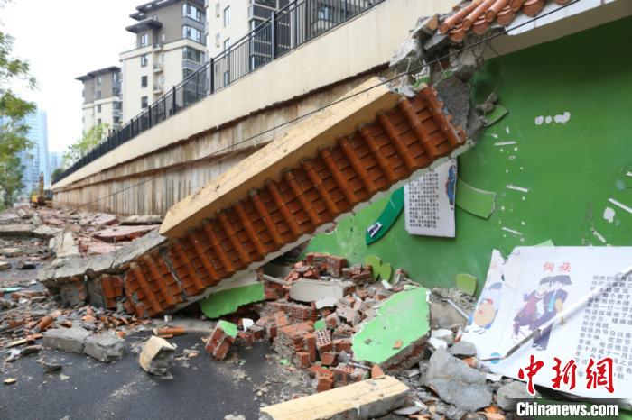 围墙倒塌事故，深度解析与反思