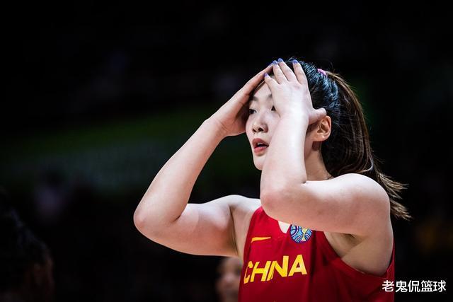 女篮亚洲杯，李梦为何未能上场