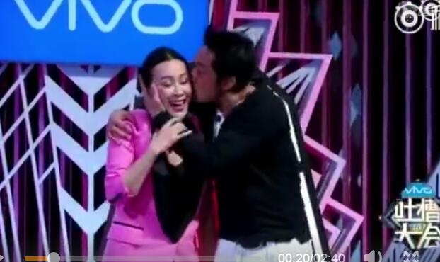 媒体评马景涛晕倒——时代眼泪的解读