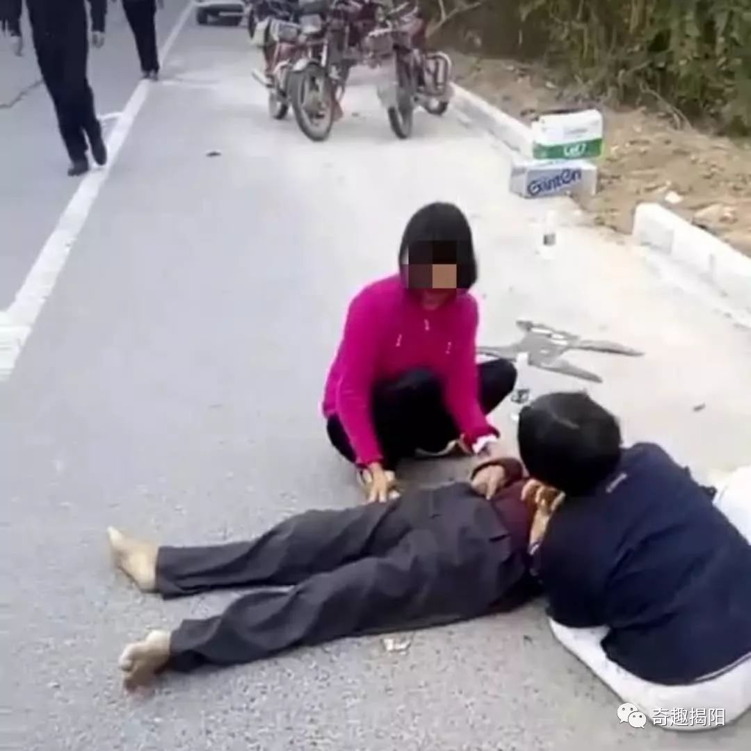 小伙高考途中遭遇车祸，逆境中的奋斗与成长